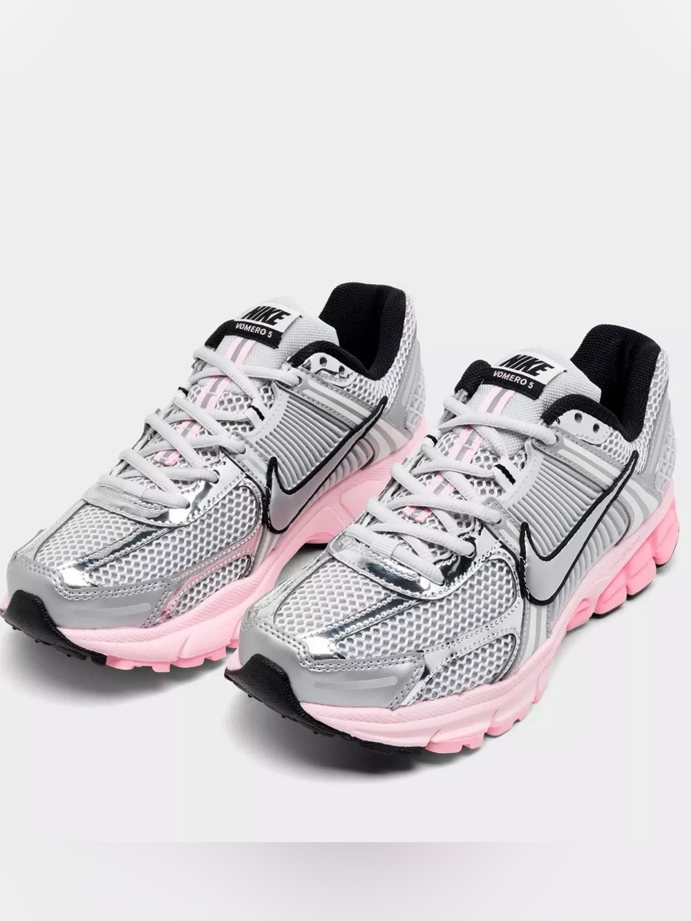 Nike Women's Silver and Pink Athletic Running Shoes